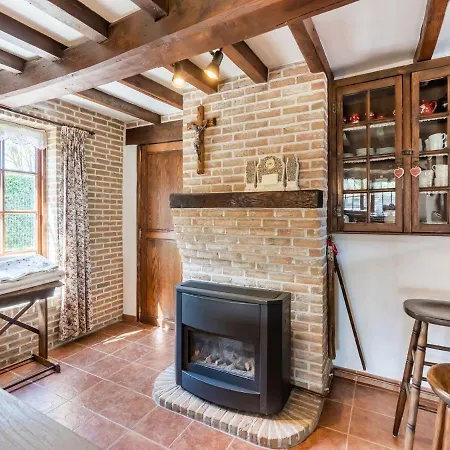 Beautiful Farmhouse In Beveren Aan Den Ijzer With Terrace * Beveren (West-Flanders)